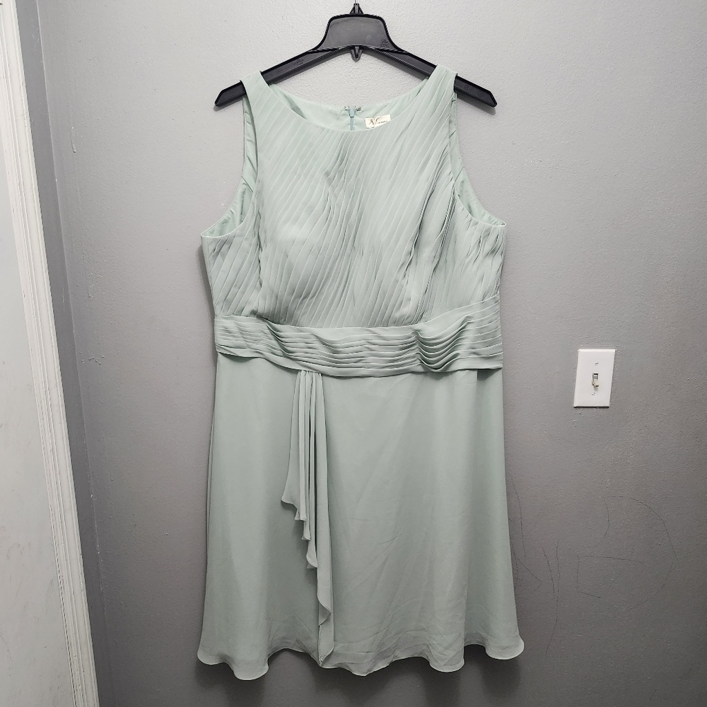 AW bridal women's formal dress size 22 green bridmates wedding party coc…